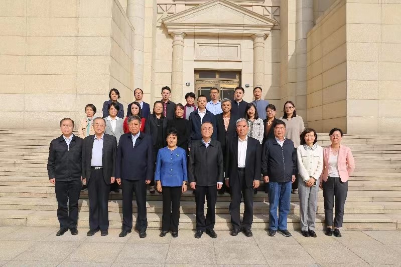 中國(guó)科學(xué)院學(xué)部咨詢(xún)?cè)u(píng)議項(xiàng)目“自主培養(yǎng)未來(lái)科技領(lǐng)軍人才路徑的戰(zhàn)略研究”論證會(huì)在京順利召開(kāi)